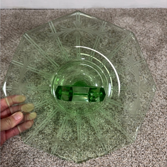 Vintage elegant depression glass etched octagonal tidbit tray Green - Picture 4 of 4
